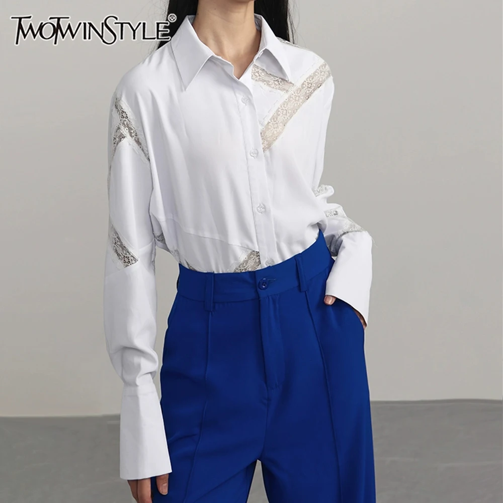 Женская однобортная блузка TWOTWINSTYLE, белая кружевная блузка составного кроя с отложным воротником и длинными рукавами, 2019
Женская однобортная блузка TWOTWINSTYLE, белая кружевная блузка составного кроя с отложным воротником и длинными рукавами, 2019