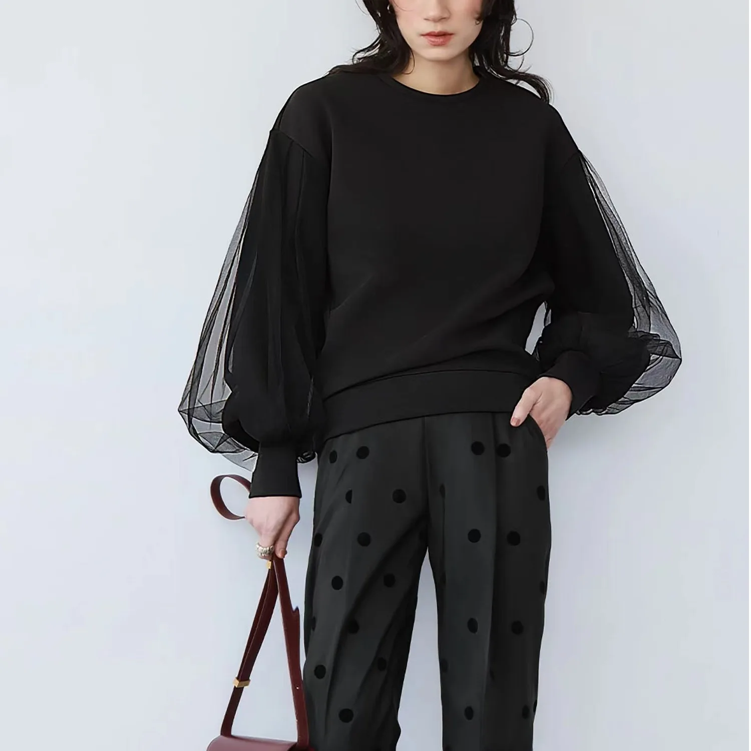 Sweet Short Sleeve Sweatshirt with Mesh Splice And Bubble Sleeve Design Loose Fit round Neck Autumn Winter Women's Fashion
Sweet Short Sleeve Sweatshirt with Mesh Splice And Bubble Sleeve Design Loose Fit round Neck Autumn Winter Women's Fashion