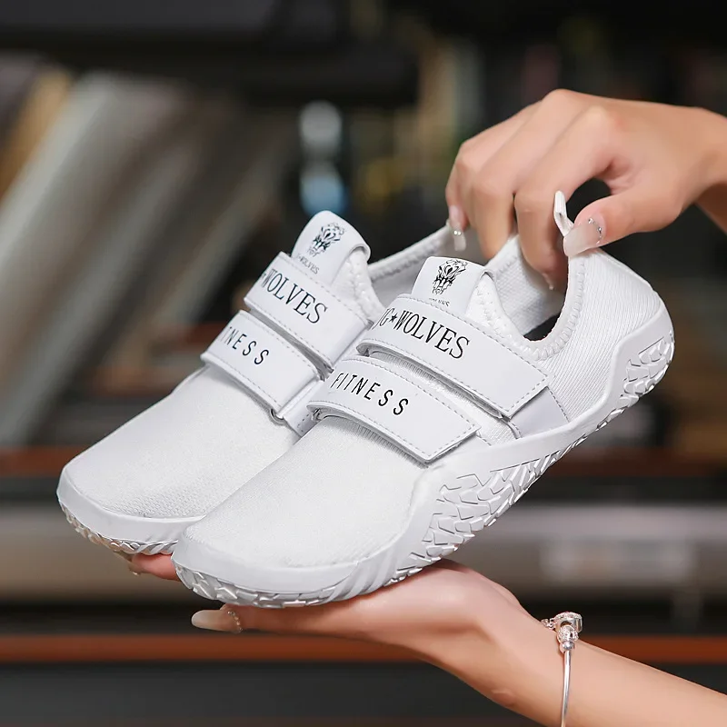 2026 Pro Hook & Loop Large SizeUnisex Gym Lightweight Sports Deadlift Shoes Women Barefoot Fitnes Shoes Weightlifting Shoes
2026 Pro Hook & Loop Large SizeUnisex Gym Lightweight Sports Deadlift Shoes Women Barefoot Fitnes Shoes Weightlifting Shoes