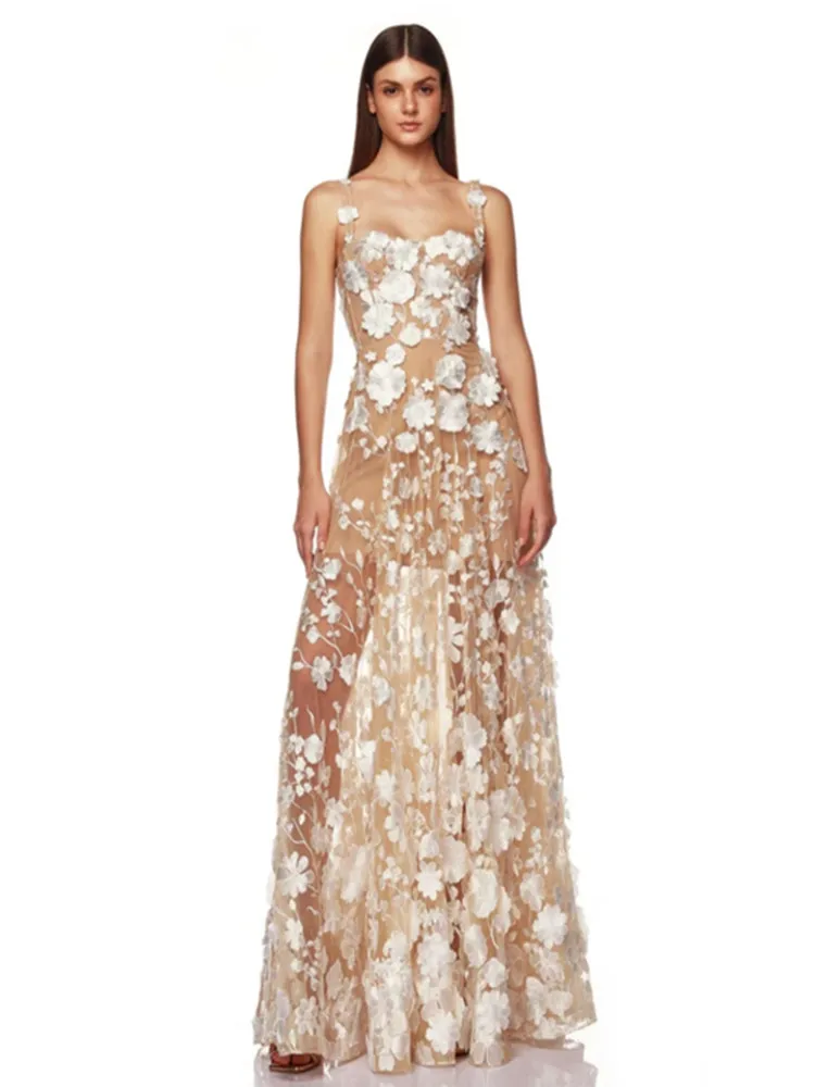 Luxury Sexy Strapless Embroidery A Line Flower Maxi Long Women Celebrity Dress 2024 Elegant Party Evening Club Vestido
Luxury Sexy Strapless Embroidery A Line Flower Maxi Long Women Celebrity Dress 2024 Elegant Party Evening Club Vestido