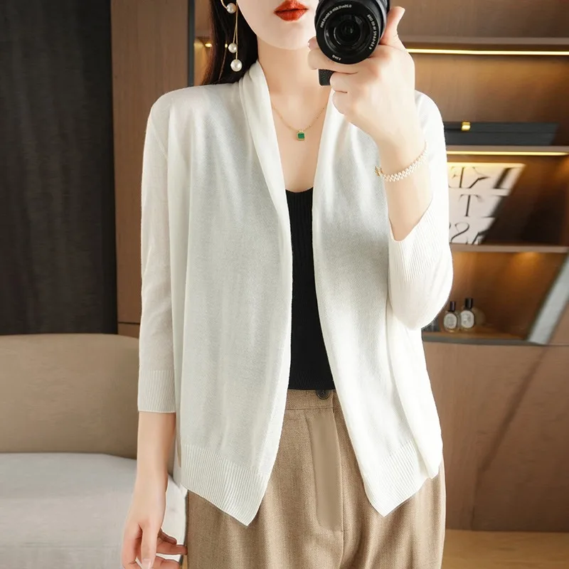 Summer Thin Long Sleeve Pure Color Silk Knitted Open Cardigan Women's Outerwear Air Conditioning Shirt Shawl Coat V-neck Button
Summer Thin Long Sleeve Pure Color Silk Knitted Open Cardigan Women's Outerwear Air Conditioning Shirt Shawl Coat V-neck Button