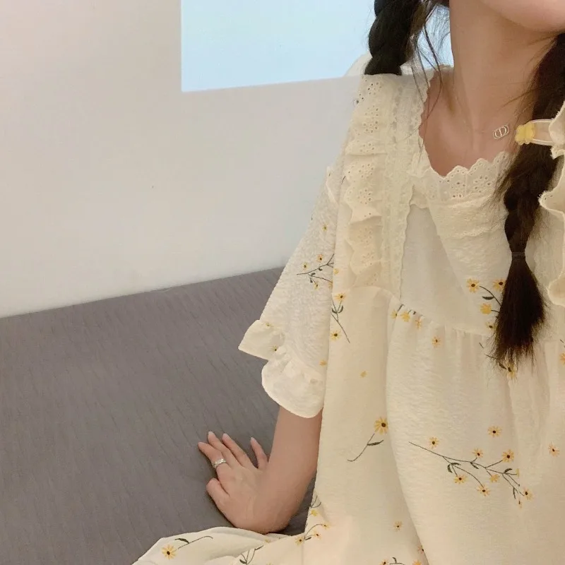 2024 New Fashion Girls Princess Style Nightgowns Female Summer Sweet Short-sleeved Pajamas Casual Loose Home Clothes Sleepshirts
2024 New Fashion Girls Princess Style Nightgowns Female Summer Sweet Short-sleeved Pajamas Casual Loose Home Clothes Sleepshirts