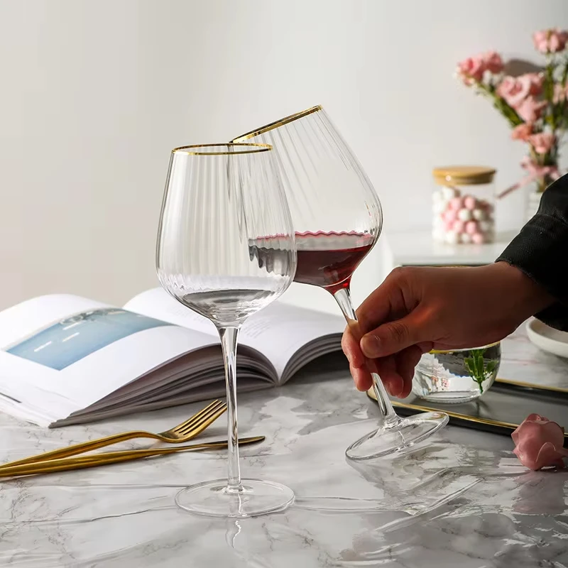 Хрустальный бокал для вина с золотым краем в вертикальную полоску, свадебный бокал, бокалы для шампанского, прозрачная чашка для водки, виски, бокал для пива
Хрустальный бокал для вина с золотым краем в вертикальную полоску, свадебный бокал, бокалы для шампанского, прозрачная чашка для водки, виски, бокал для пива