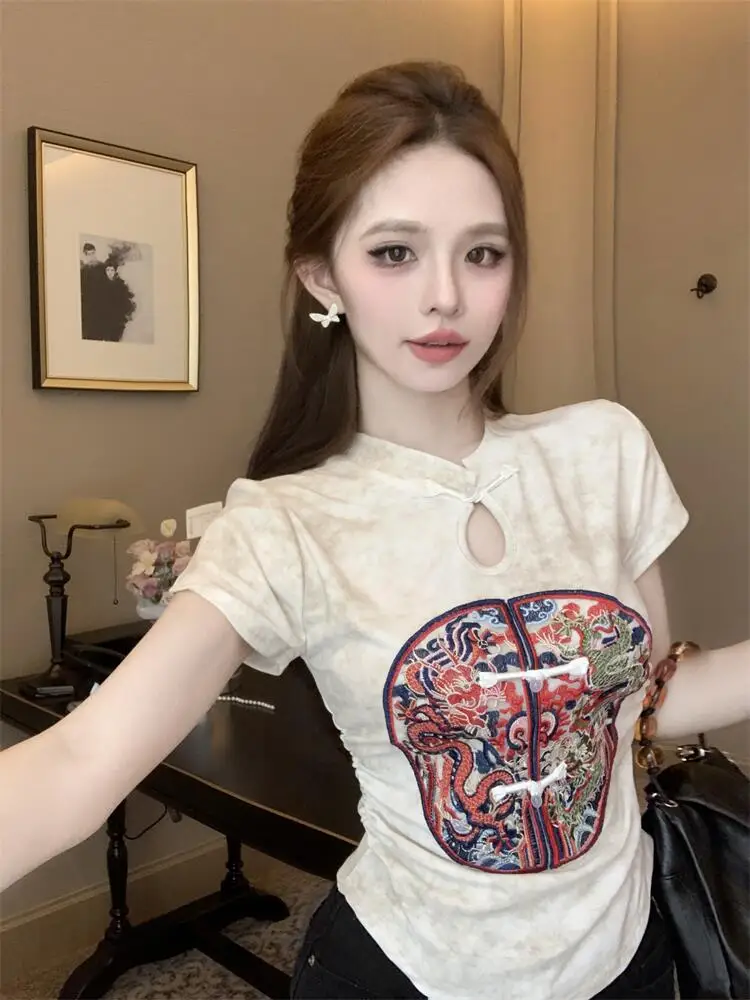 Sexy Embroidered Hollow out T-Shirt Women's Spicy Girl Design Chinese Style Modified Qipao Short Top Retro Fashion Commute St...
Sexy Embroidered Hollow out T-Shirt Women's Spicy Girl Design Chinese Style Modified Qipao Short Top Retro Fashion Commute St...
