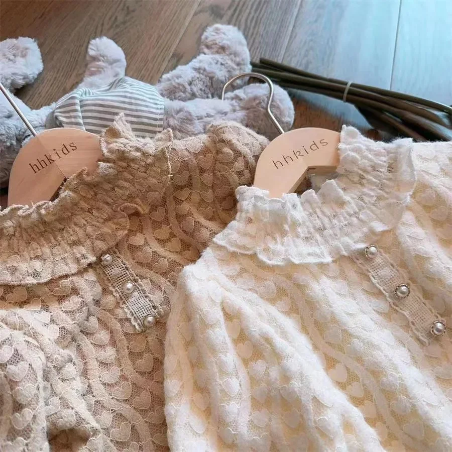Korean Edition Baby ClothingLong Sleeve T-shirt Girls' Warm Top 2025 Children Autumn/Winter New Girls' Plush Bottom Shirt
Korean Edition Baby ClothingLong Sleeve T-shirt Girls' Warm Top 2025 Children Autumn/Winter New Girls' Plush Bottom Shirt
