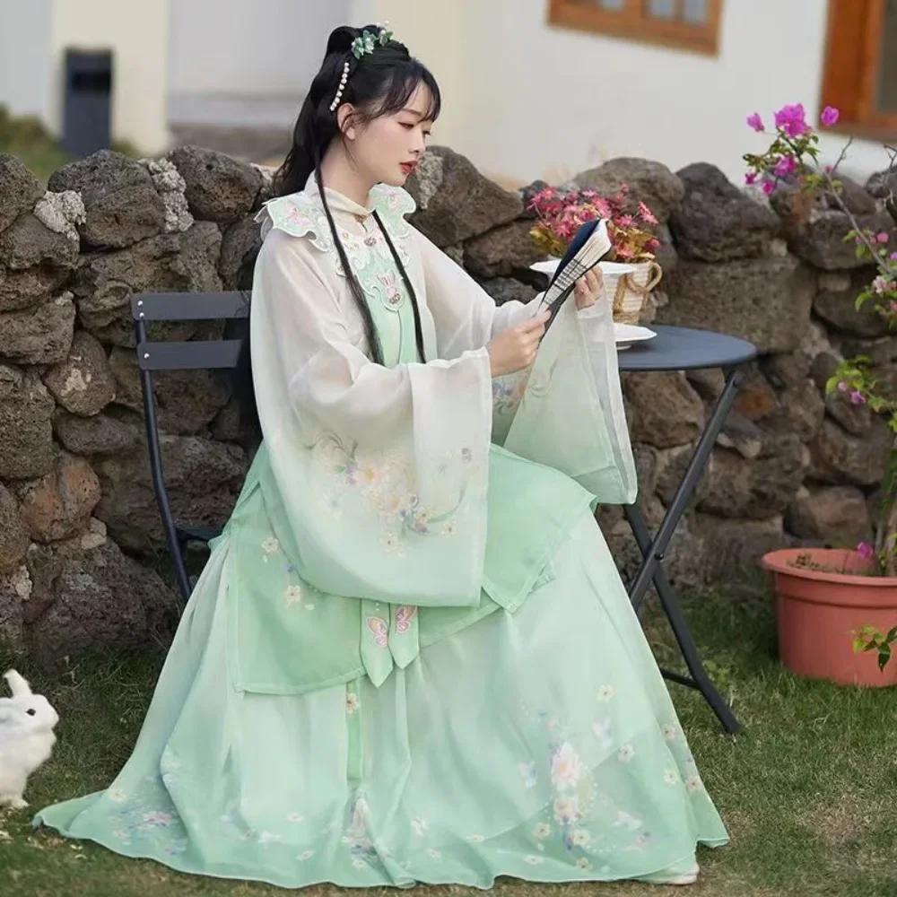 Elegant Green Red Traditional Chinese Clothing for Women Ancient Ming Dynasty Hanfu Princess Dress Chinese Cosplay Costume
Elegant Green Red Traditional Chinese Clothing for Women Ancient Ming Dynasty Hanfu Princess Dress Chinese Cosplay Costume
