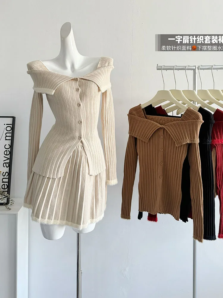 French Elegant Outfits 2 Piece Skirt Set Gyaru Square Collar Long Sleeved Cardigan + Elastic Waist Pleated Skirt High Quality
French Elegant Outfits 2 Piece Skirt Set Gyaru Square Collar Long Sleeved Cardigan + Elastic Waist Pleated Skirt High Quality