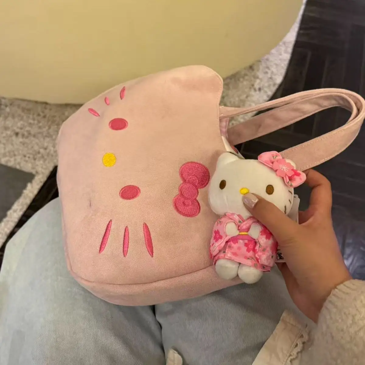 Large Capacity Hello Kitty Canvas Tote Bag Cute Cartoon Anime Handbag for Women Daily Commute Office Travel Shoulder Bag Gifts
Large Capacity Hello Kitty Canvas Tote Bag Cute Cartoon Anime Handbag for Women Daily Commute Office Travel Shoulder Bag Gifts