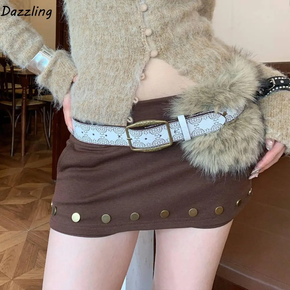 Vintage PU Leather Leather Fur Belt Rivet Faux Fur Plush Belt Spicy Girl Style Korean Style Y2K Waistband Female/Girls
Vintage PU Leather Leather Fur Belt Rivet Faux Fur Plush Belt Spicy Girl Style Korean Style Y2K Waistband Female/Girls
