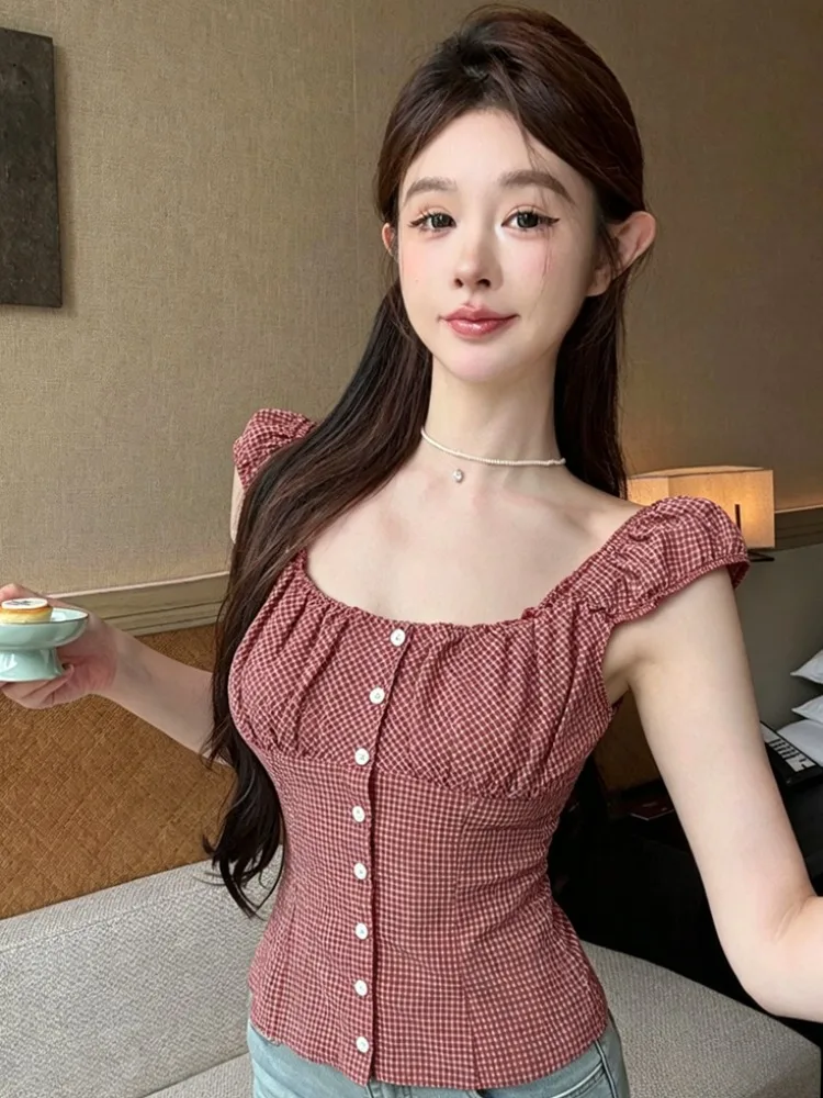 Korean Style Retro Polka Dot Sleeveless Vest Women's Summer Design Folded Waist Slim Short Top City Walk Printed Thin Material
Korean Style Retro Polka Dot Sleeveless Vest Women's Summer Design Folded Waist Slim Short Top City Walk Printed Thin Material