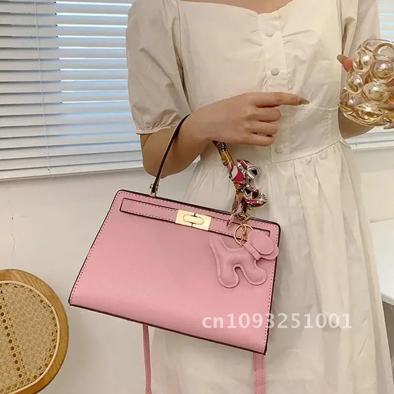 New Year High Luxury Women's Handbag Genuine Leather Bag Crossbody Senior Ladies Bag Designer Office Shoulder Quality
New Year High Luxury Women's Handbag Genuine Leather Bag Crossbody Senior Ladies Bag Designer Office Shoulder Quality