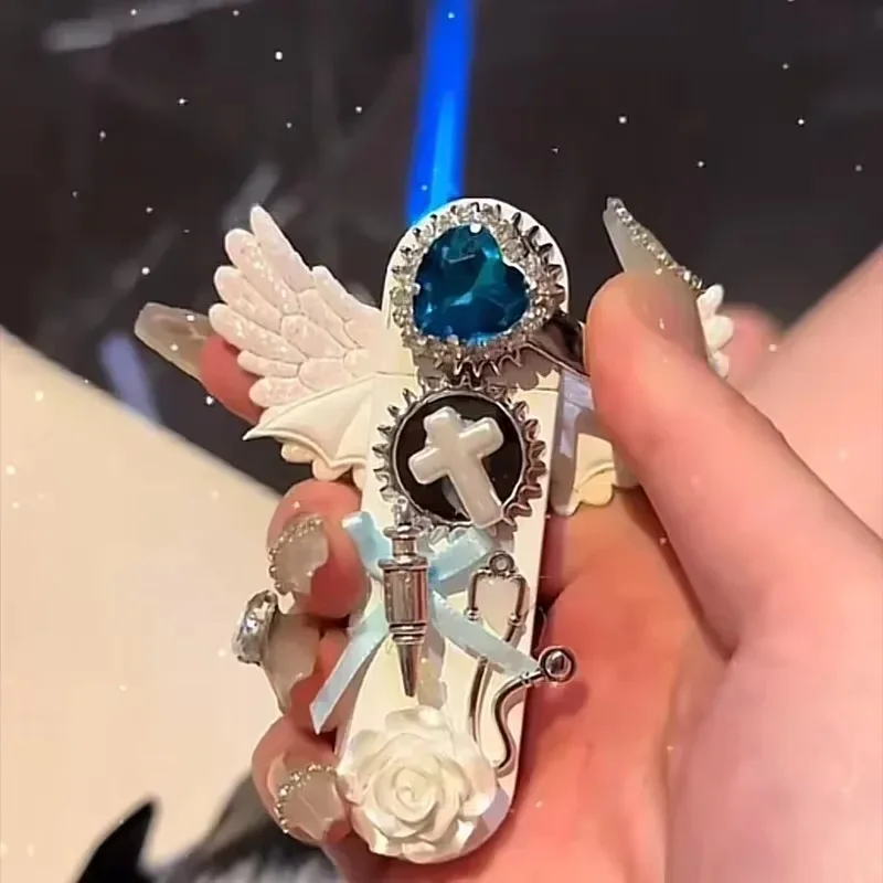 New Angel Wings Windproof Lighter Spray Pink Flame Butane Gas Lighter for Gifts for Girls and Ladies Cigarette Accessories
New Angel Wings Windproof Lighter Spray Pink Flame Butane Gas Lighter for Gifts for Girls and Ladies Cigarette Accessories