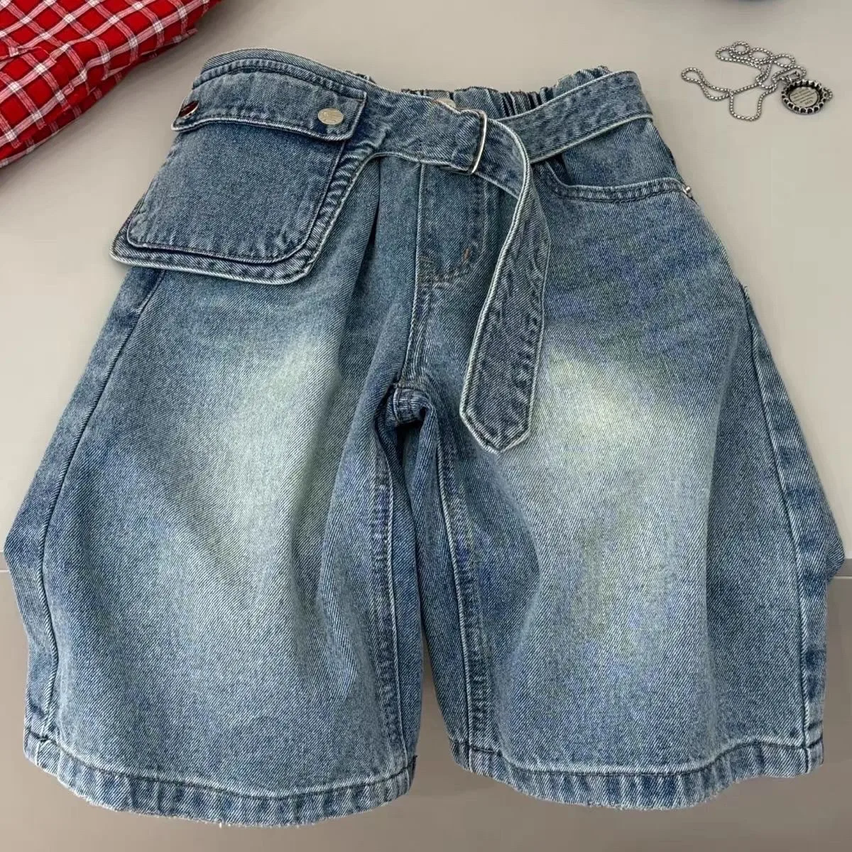 Children's Loose Jeans Spring Autumn New Style Belted Straight Leg Trousers for Boys And Girls Fashionable Casual Pants
Children's Loose Jeans Spring Autumn New Style Belted Straight Leg Trousers for Boys And Girls Fashionable Casual Pants