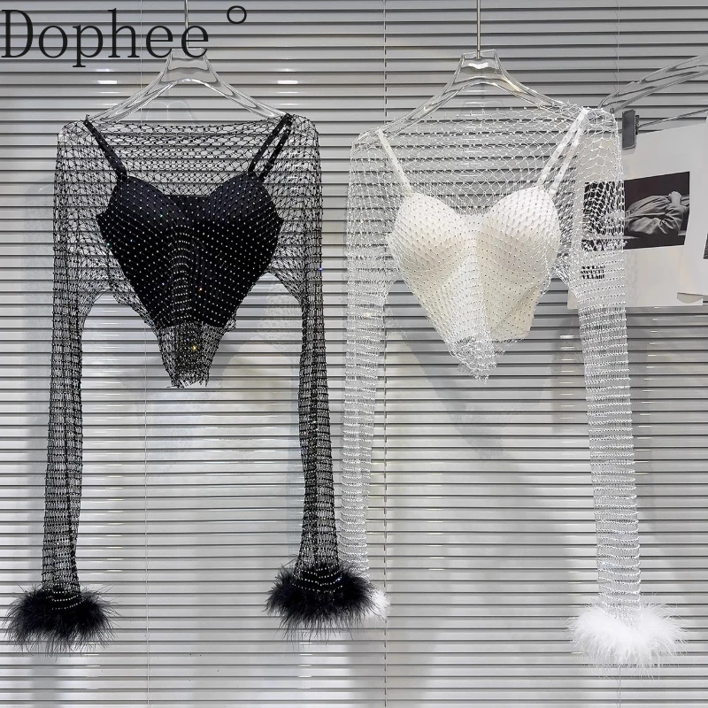 2025 New Fashion Lady Shiny Rhinestone Mesh Long Sleeve T-shirt Hollow Out Smock Feather Sleeves Pullover Top + Strap Tanks Top
2025 New Fashion Lady Shiny Rhinestone Mesh Long Sleeve T-shirt Hollow Out Smock Feather Sleeves Pullover Top + Strap Tanks Top