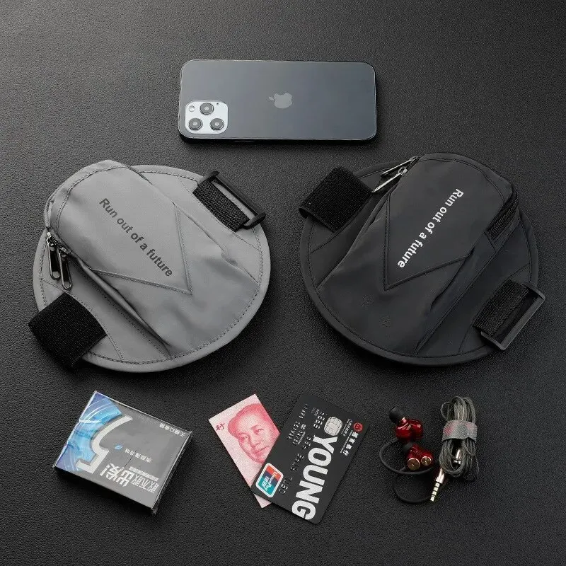 Outdoor Sports Running Fitness Mobile Phone Arm Bag Night Running Reflective Safety Wrist Bag Men and Women 6.5-Inch
Outdoor Sports Running Fitness Mobile Phone Arm Bag Night Running Reflective Safety Wrist Bag Men and Women 6.5-Inch
