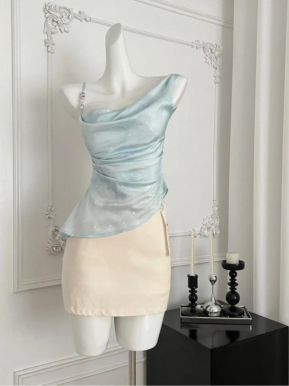 Summer Design Sense Ruffle Ne Strap Vest Women's Slim Fit Wrinkle Uneven Top Faionable Two-Piece Set Head over Heels
Summer Design Sense Ruffle Ne Strap Vest Women's Slim Fit Wrinkle Uneven Top Faionable Two-Piece Set Head over Heels
