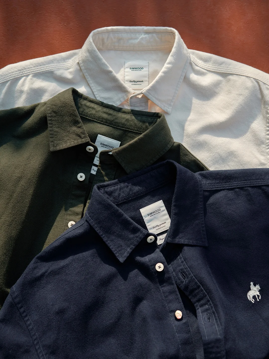 Loose Fit Long Sve Embroidered irt SIMWOOD Retro Commute Button up Cotton Youth Faion Spring Autumn Men's irt
Loose Fit Long Sve Embroidered irt SIMWOOD Retro Commute Button up Cotton Youth Faion Spring Autumn Men's irt