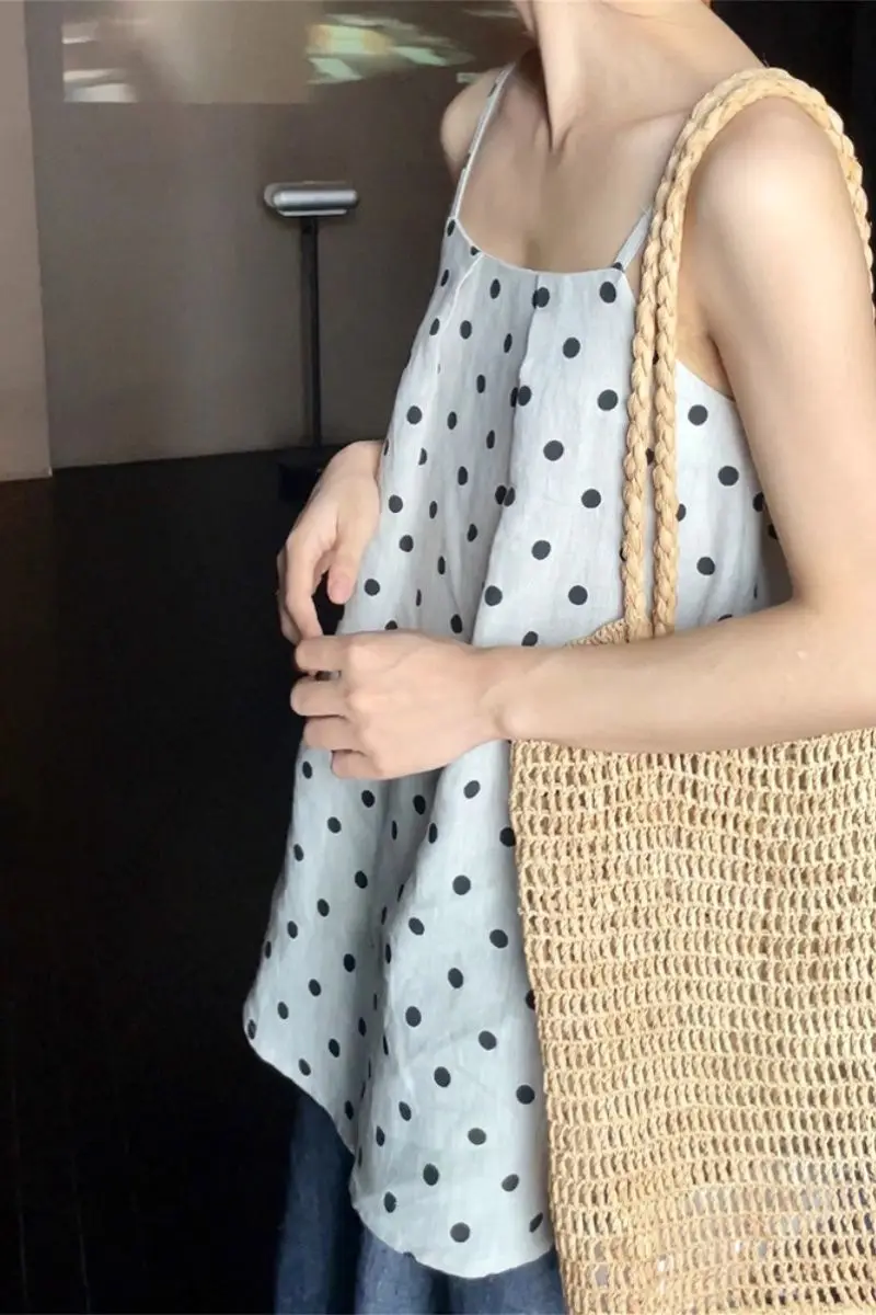 Retro Polka Dot Loose and Versatile Camisole Vest for Women's Summer Thin Sleeveless Top
Retro Polka Dot Loose and Versatile Camisole Vest for Women's Summer Thin Sleeveless Top
