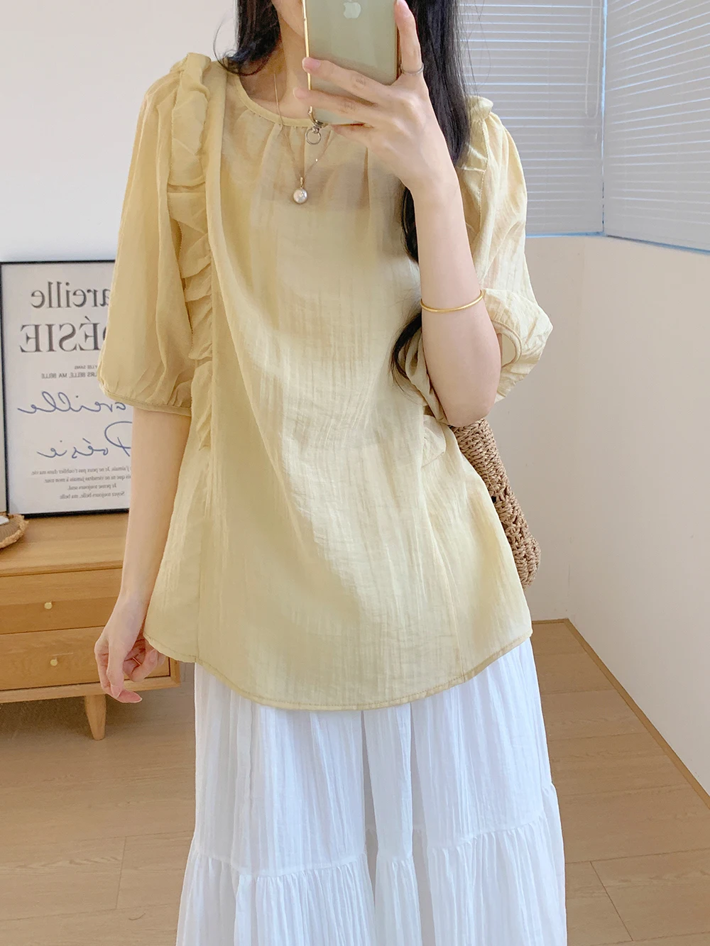 Летняя повседневная свободная женская футболка с круглым вырезом и коротким рукавом AAMY2025 в корейском стиле, мягкая, простая, с деревянным принтом
Летняя повседневная свободная женская футболка с круглым вырезом и коротким рукавом AAMY2025 в корейском стиле, мягкая, простая, с деревянным принтом