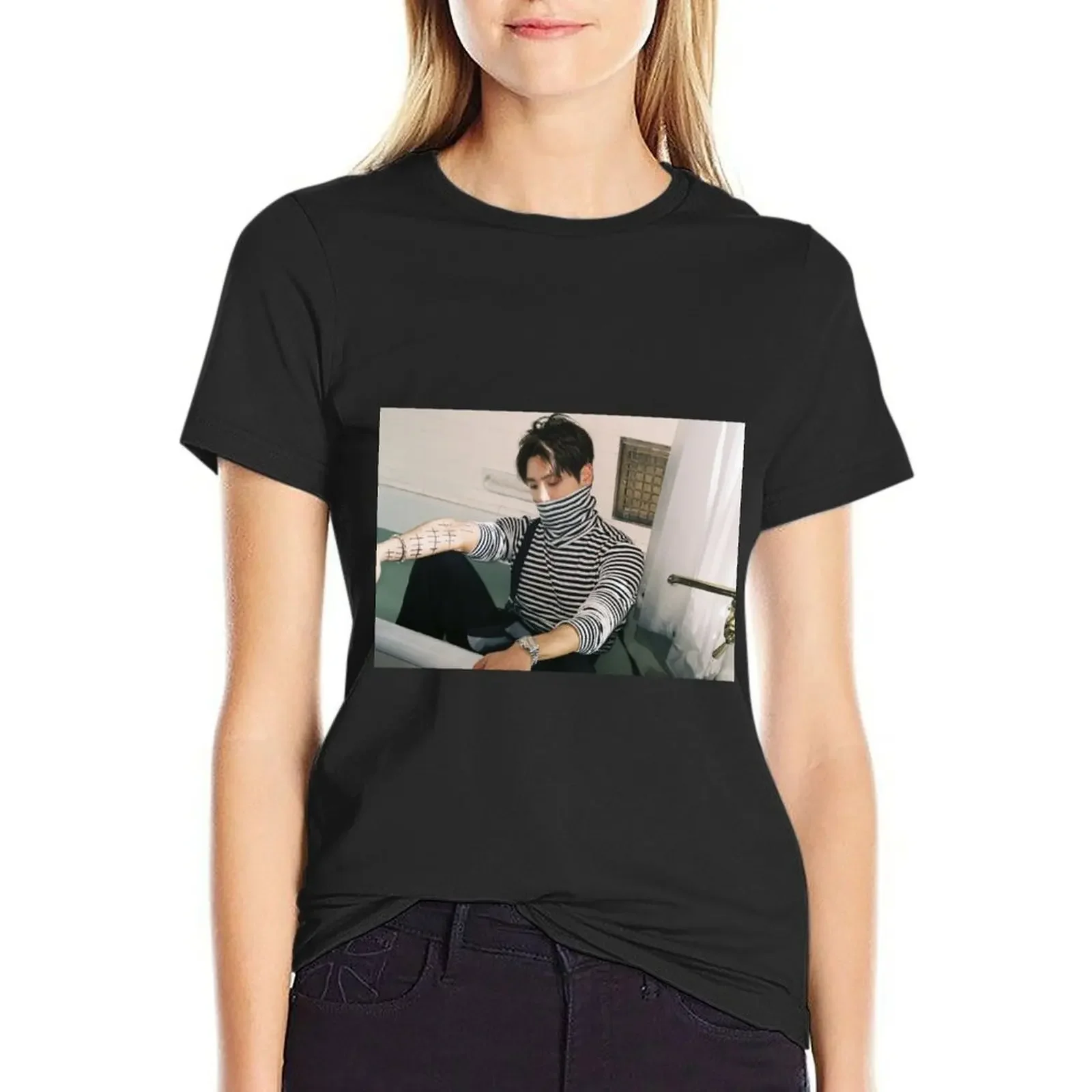 SHINee JONGHYUN STORY OP 2 T-shirt vintage clothes summer tops animal print shirt for girls t-shirts for Women loose fit
SHINee JONGHYUN STORY OP 2 T-shirt vintage clothes summer tops animal print shirt for girls t-shirts for Women loose fit