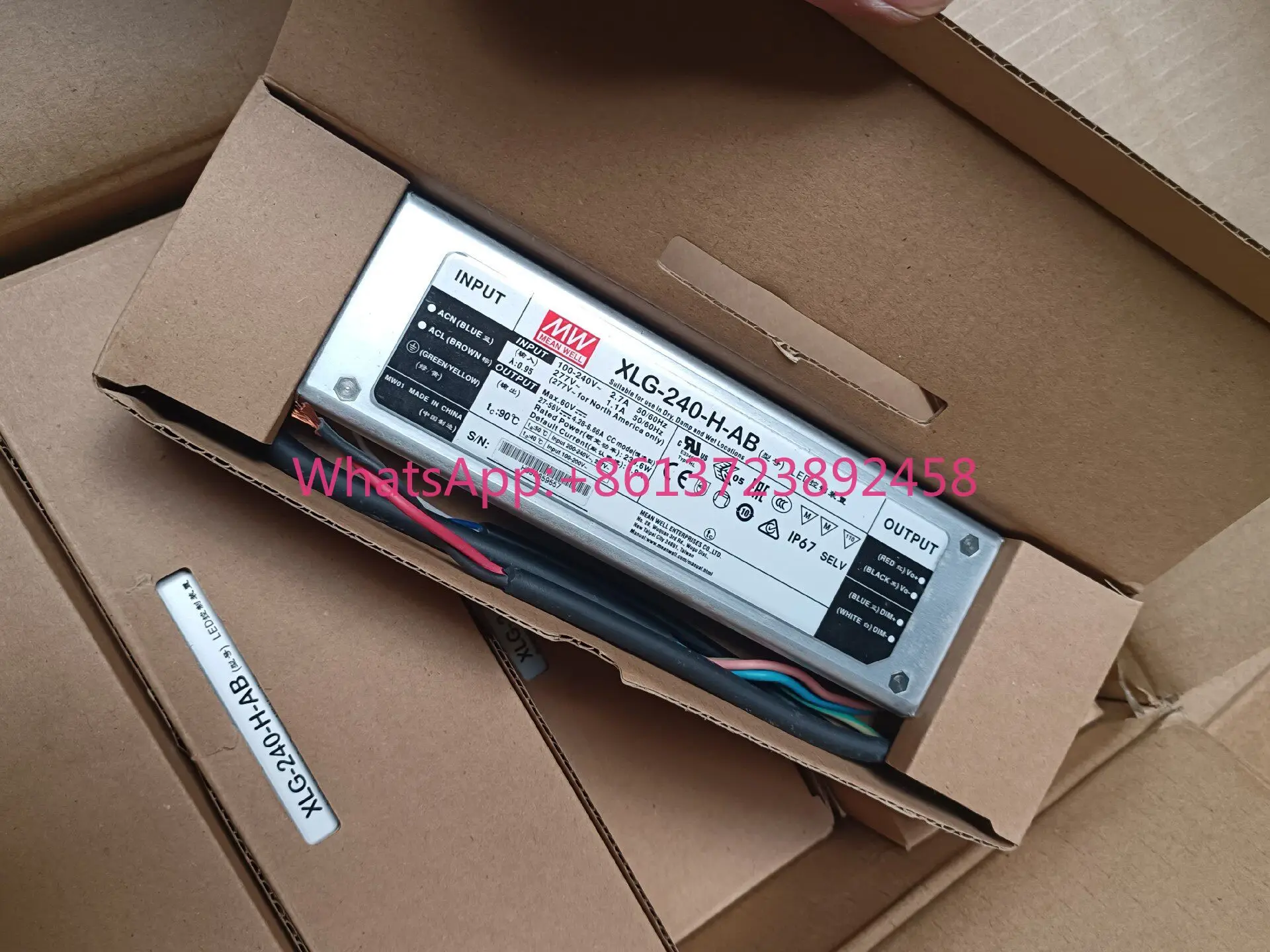 XLG-240-H-AB Taiwan Mingwei three-in-one dimming drive power supply, high quality
XLG-240-H-AB Taiwan Mingwei three-in-one dimming drive power supply, high quality