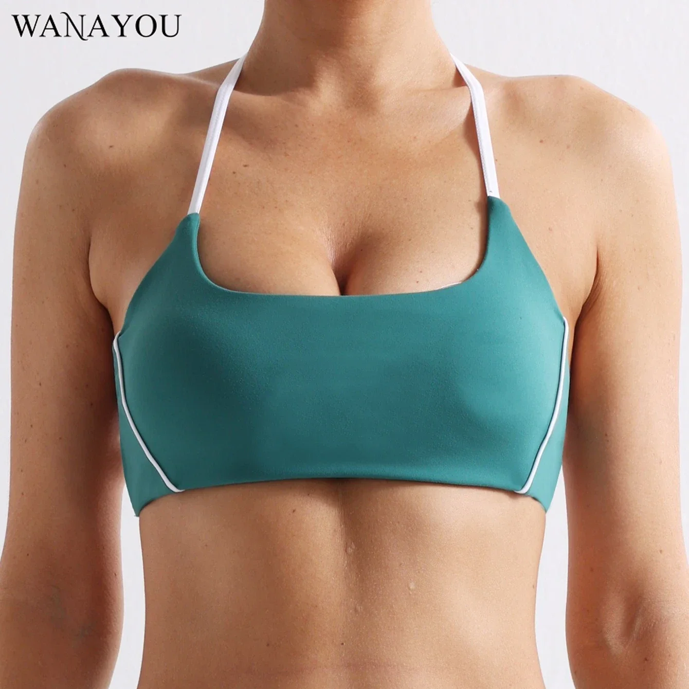 WANAYOU Sexy Women Yoga Bra Open Back Running Sports Top with Detachable Mat for Quick Drying Gym Workout Top
WANAYOU Sexy Women Yoga Bra Open Back Running Sports Top with Detachable Mat for Quick Drying Gym Workout Top