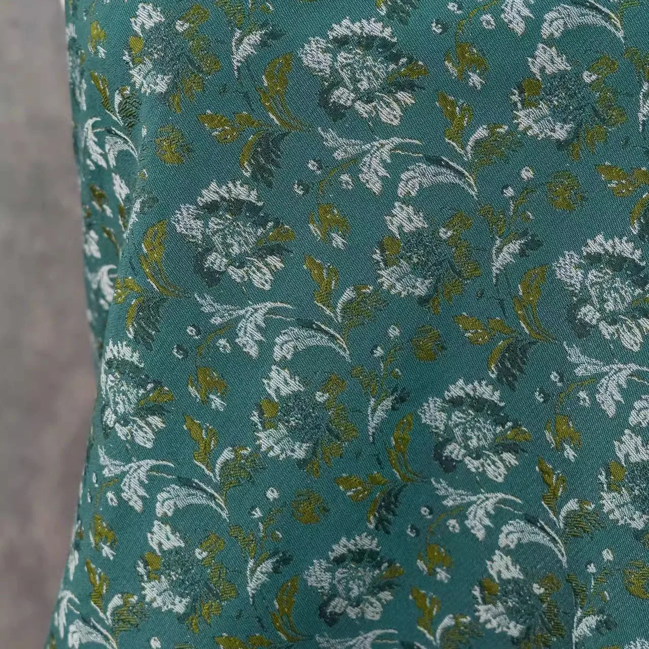 1 ярд зеленый фон цветочная пряжа окрашенная жаккардовая ткань DIY пальто, верхняя одежда, костюм, сумка дизайнерские ткани для пэчворка 
1 ярд зеленый фон цветочная пряжа окрашенная жаккардовая ткань DIY пальто, верхняя одежда, костюм, сумка дизайнерские ткани для пэчворка