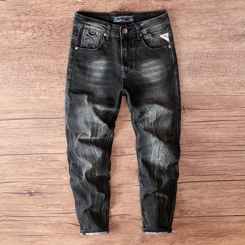 Осенние новые модные брендовые высококачественные мужские ковбойские брюки, ракальные и красивые, модные и универсальные, облегающие брюки с маленькими штанинами
Осенние новые модные брендовые высококачественные мужские ковбойские брюки, ракальные и красивые, модные и универсальные, облегающие брюки с маленькими штанинами