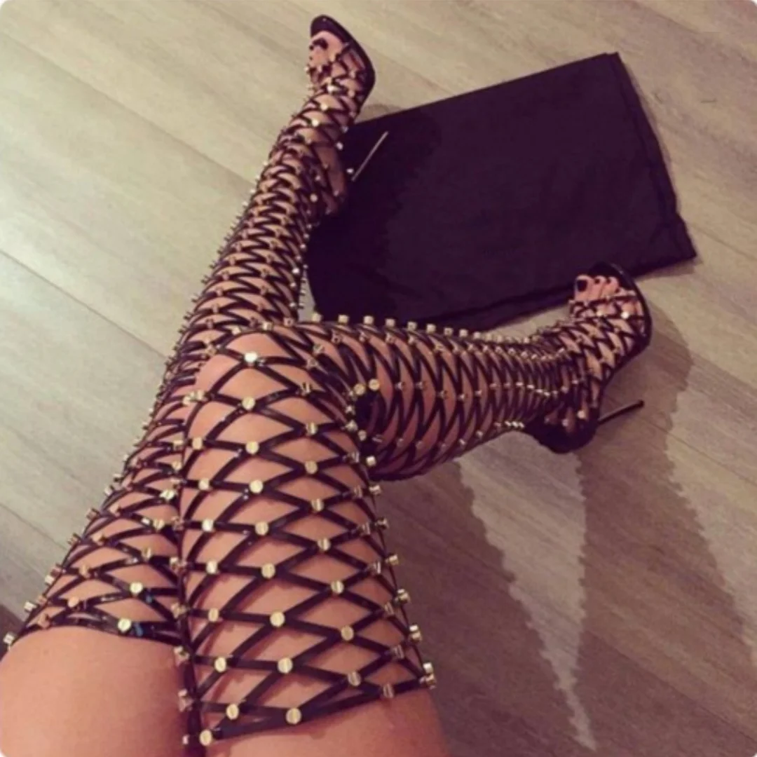 Rivets Hollow High-Heeled Sandals Boots For Women Black Solid Color High-Top Boats Female Lace-Up Fashion Show Style Sexy Shoes
Rivets Hollow High-Heeled Sandals Boots For Women Black Solid Color High-Top Boats Female Lace-Up Fashion Show Style Sexy Shoes