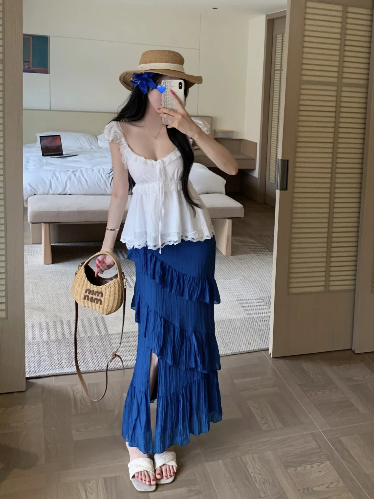 Kumikumi Pure Desire Lace Trim Short Lace Hem Women's Summer Open Split Skirt Two-Piece Set Flared Sleeveless High Waist
Kumikumi Pure Desire Lace Trim Short Lace Hem Women's Summer Open Split Skirt Two-Piece Set Flared Sleeveless High Waist
