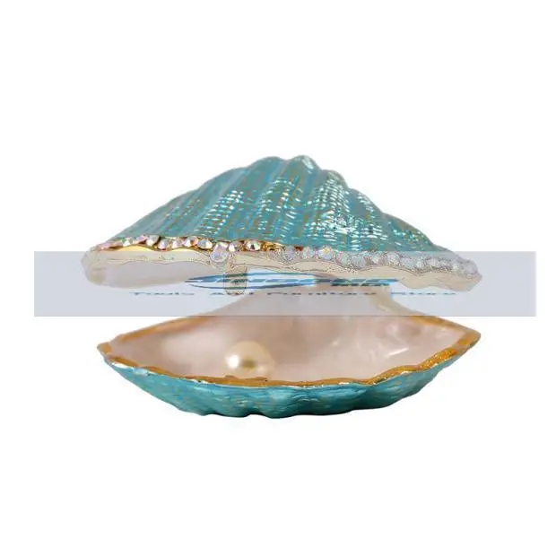 Alloy shell clam box, jewelry storage box, wedding ring box, scene props, dressing ornaments.
Alloy shell clam box, jewelry storage box, wedding ring box, scene props, dressing ornaments.