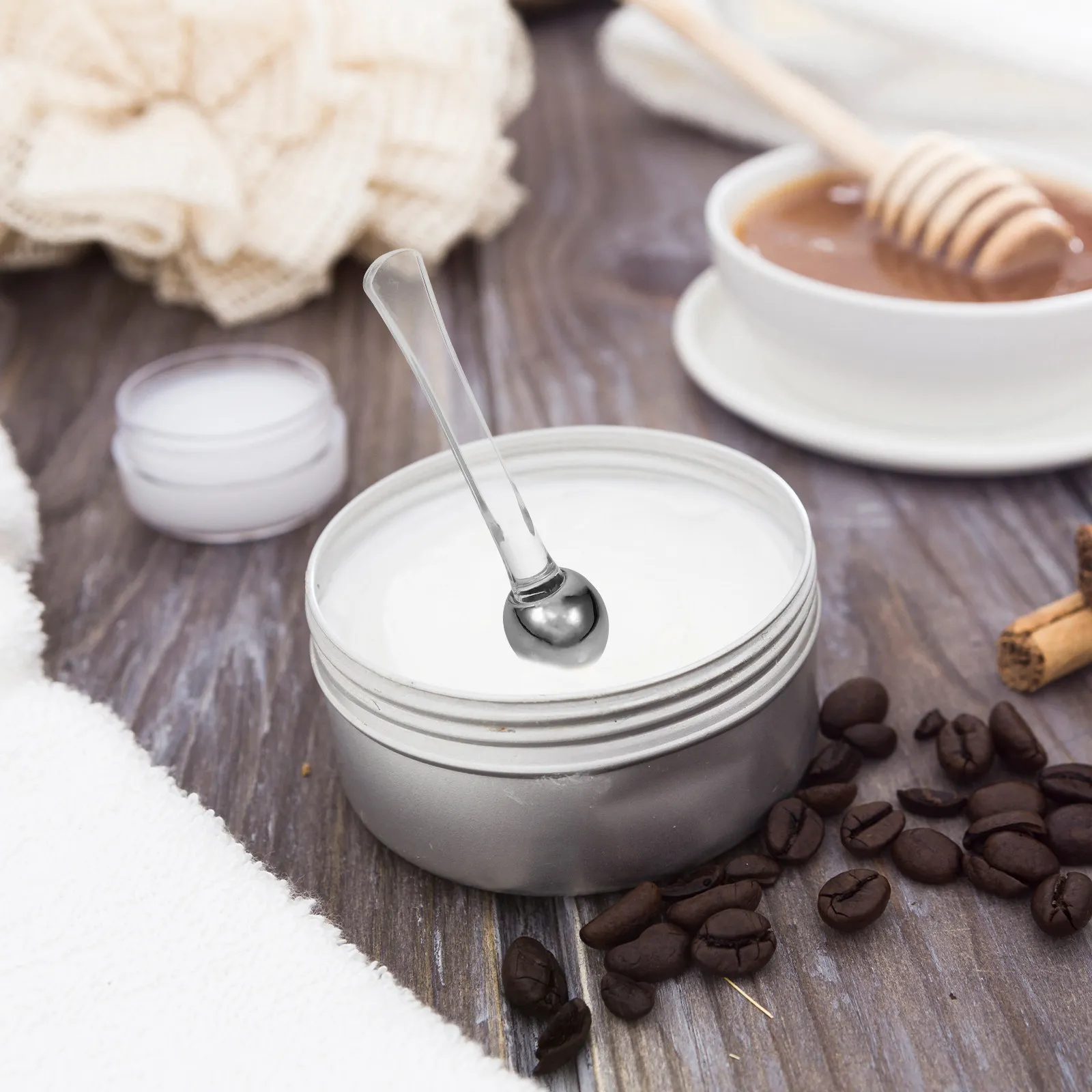 Beauty Spatula Mini Eye Cream Stick Durable Makeup Accessory Practical Smooth Surface Easy to Apply Cosmetics Makeup Spatula
Beauty Spatula Mini Eye Cream Stick Durable Makeup Accessory Practical Smooth Surface Easy to Apply Cosmetics Makeup Spatula