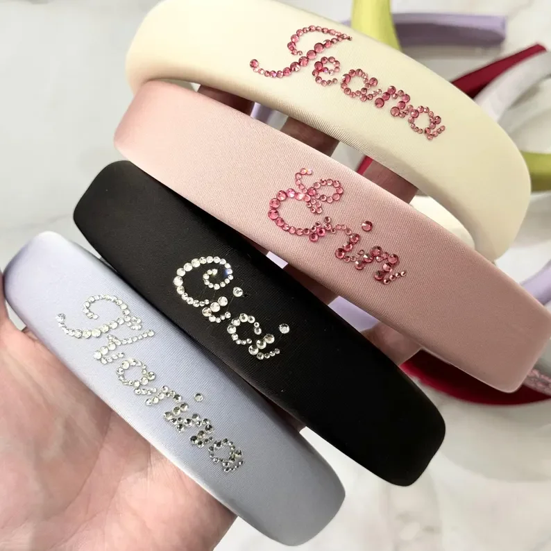 100% шелковая повязка на голову со стразами на заказ, широкие винтажные повязки на голову, именные повязки для волос, аксессуары для волос для женщин, подарок подружке невесты
100% шелковая повязка на голову со стразами на заказ, широкие винтажные повязки на голову, именные повязки для волос, аксессуары для волос для женщин, подарок подружке невесты