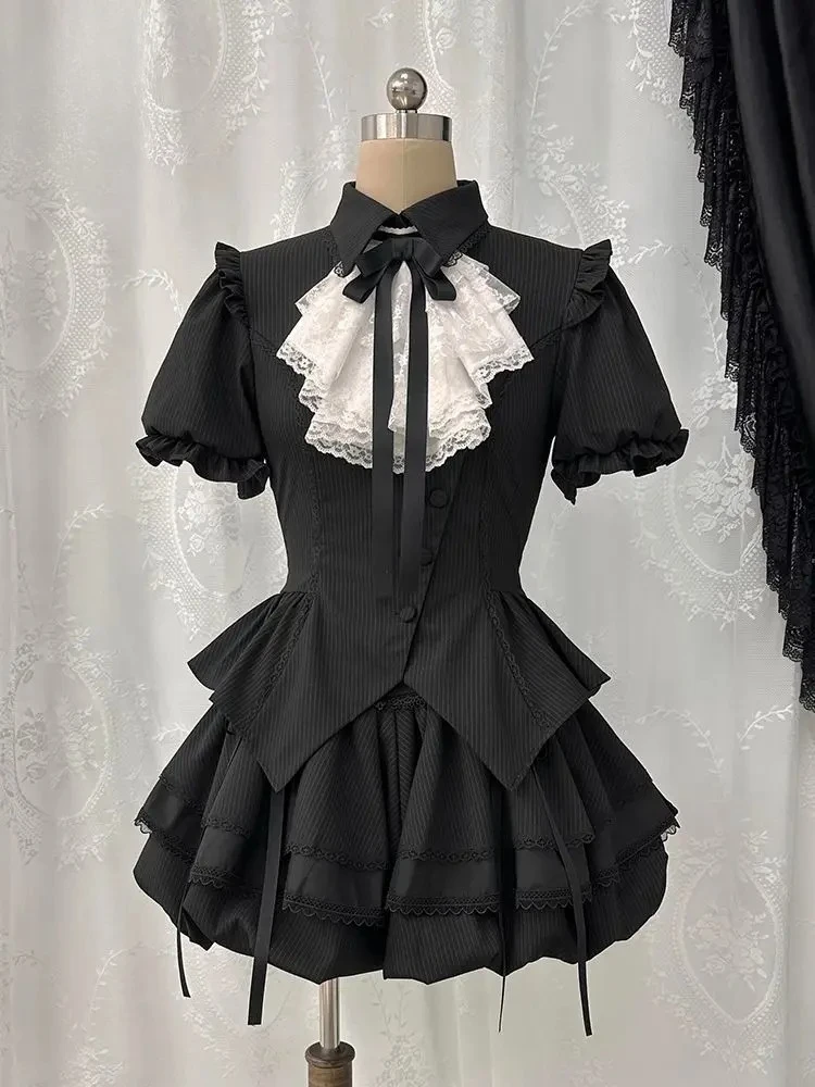 Gothic Lolita Lace Trim Ruffle Puff Sleeve Bow 2 Piece Set Women Slim Fit Crop Top Layered Mini Cake Skirt Party Clubwear Outfit
Gothic Lolita Lace Trim Ruffle Puff Sleeve Bow 2 Piece Set Women Slim Fit Crop Top Layered Mini Cake Skirt Party Clubwear Outfit
