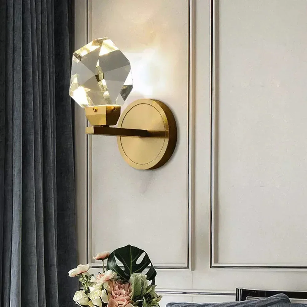Modern Minimalist Crystal Wall Lamp Living Room Bedroom Bedsize Diamond Design Crystal Copper Wall Light Sconces
Modern Minimalist Crystal Wall Lamp Living Room Bedroom Bedsize Diamond Design Crystal Copper Wall Light Sconces