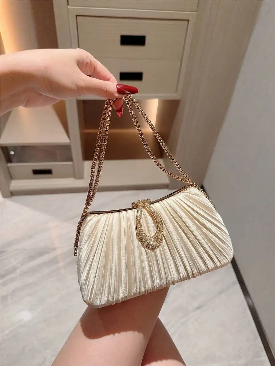 Elegant Pleated Clutch Bag With Rhinestone Decoration For Evening Party
Elegant Pleated Clutch Bag With Rhinestone Decoration For Evening Party