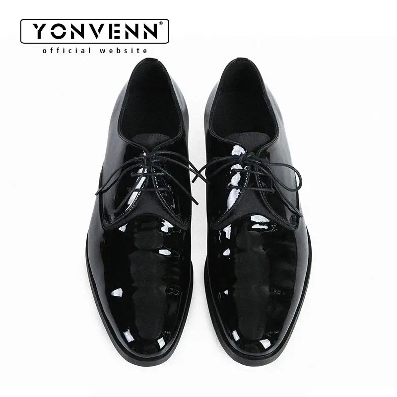 New elegant pointed shiny leather shoes for men with pleated design Goodyear Western Oxford shoes and lace up formal dress shoes
New elegant pointed shiny leather shoes for men with pleated design Goodyear Western Oxford shoes and lace up formal dress shoes