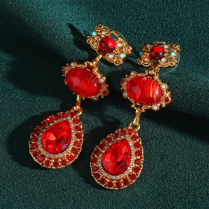 Vintage Long Drop Dangle Red Earrings Luxury Glass Rhinestones Charm Statement For Woman Antique Gold Color Jewelry Accessories
Vintage Long Drop Dangle Red Earrings Luxury Glass Rhinestones Charm Statement For Woman Antique Gold Color Jewelry Accessories