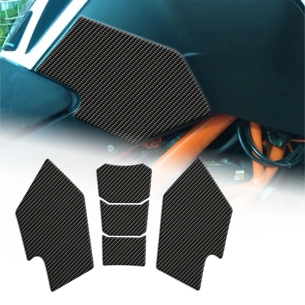 For Duke 125 200 390 Tank Traction Side Pad Gas Fuel Knee Grip Decal Motorcycle Accessories For KTM Duke125 Duke200 Duke390
For Duke 125 200 390 Tank Traction Side Pad Gas Fuel Knee Grip Decal Motorcycle Accessories For KTM Duke125 Duke200 Duke390