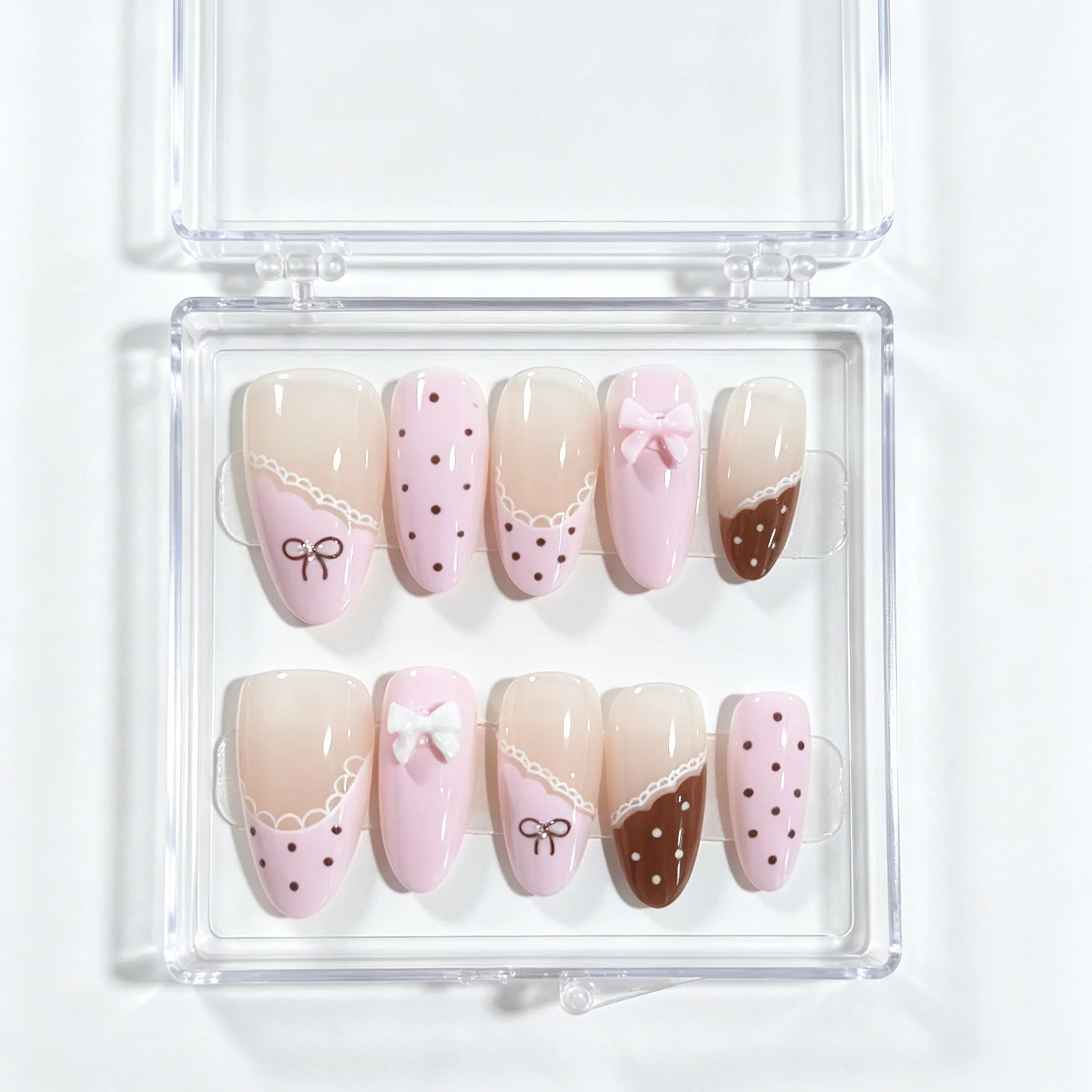 10 pieces of hand pressed almond shaped nails, beautiful fake nails, pink brown milk coffee lace bow, suitable for women to use
10 pieces of hand pressed almond shaped nails, beautiful fake nails, pink brown milk coffee lace bow, suitable for women to use