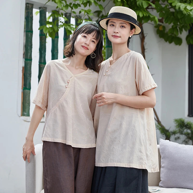 Оригинальный дизайн, женская рубашка из смесового шелка с асимметричным подолом, средней длины, летняя, модная, прямого кроя, с пуговицами
Оригинальный дизайн, женская рубашка из смесового шелка с асимметричным подолом, средней длины, летняя, модная, прямого кроя, с пуговицами