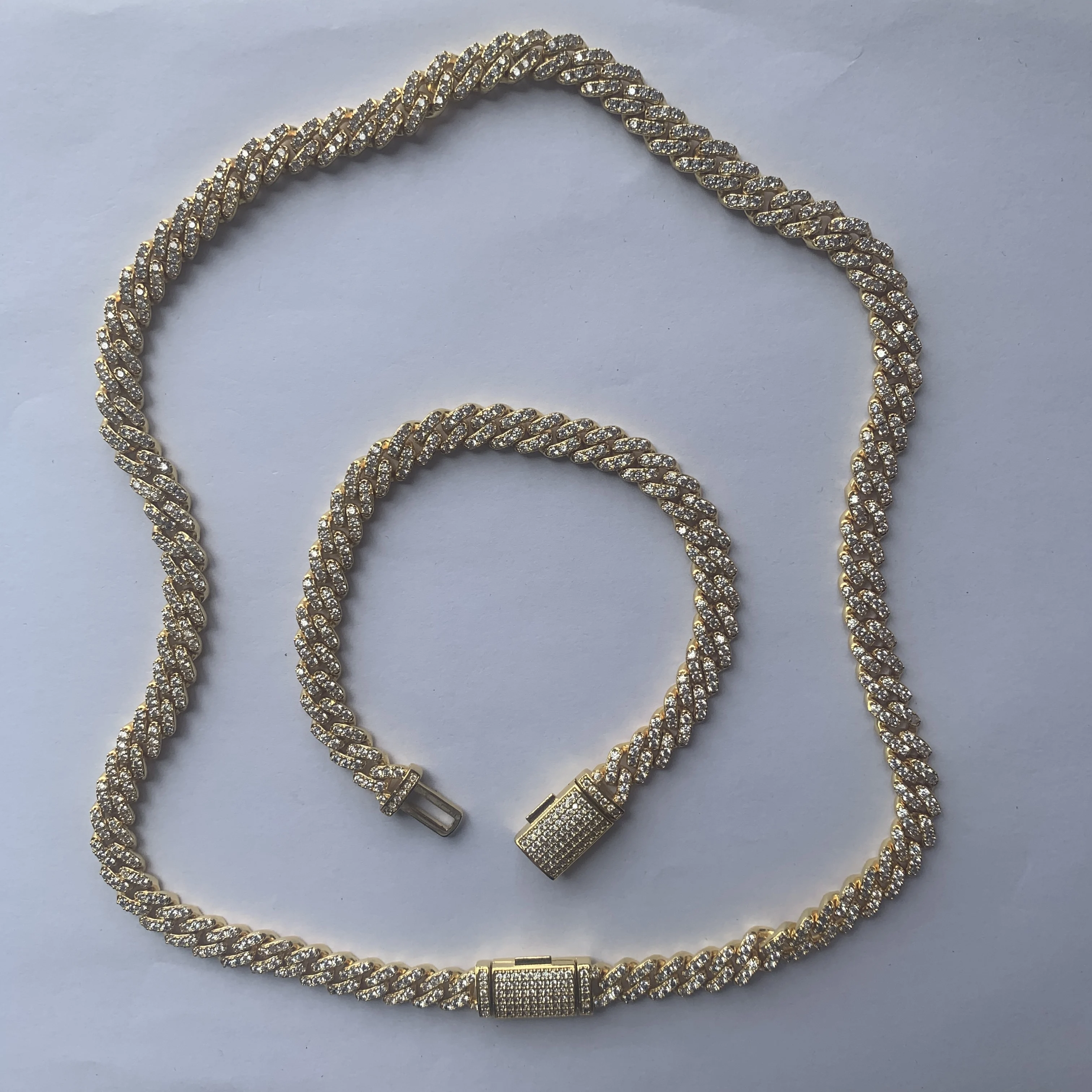 Rhinestone Dog Chain Collar Metal Strong Gold Cuban Link Dog Necklace Luxury Stainless Steel Puppy Cat Chain Collar Dog Jewelry
Rhinestone Dog Chain Collar Metal Strong Gold Cuban Link Dog Necklace Luxury Stainless Steel Puppy Cat Chain Collar Dog Jewelry