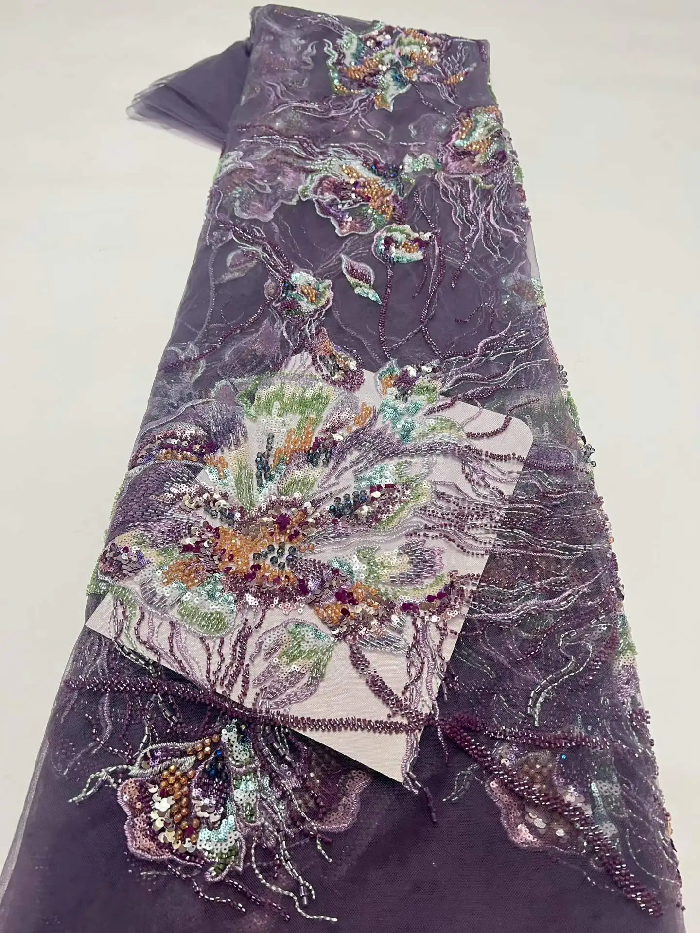 High Quality Nigerian Beaded Lace Fabric 5 Yards End African Sequins Embroidery Tulle Lace For Wedding Party Dress Sewing
High Quality Nigerian Beaded Lace Fabric 5 Yards End African Sequins Embroidery Tulle Lace For Wedding Party Dress Sewing