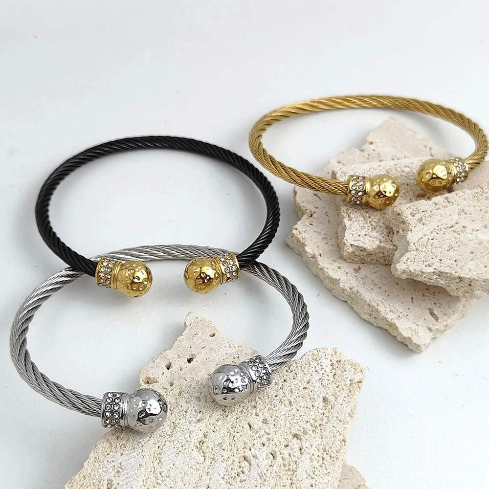 New round head bracelet, stylish personalized stainless steel women's bracelet, retro jewelry, zircon inlaid, gifts for women
New round head bracelet, stylish personalized stainless steel women's bracelet, retro jewelry, zircon inlaid, gifts for women