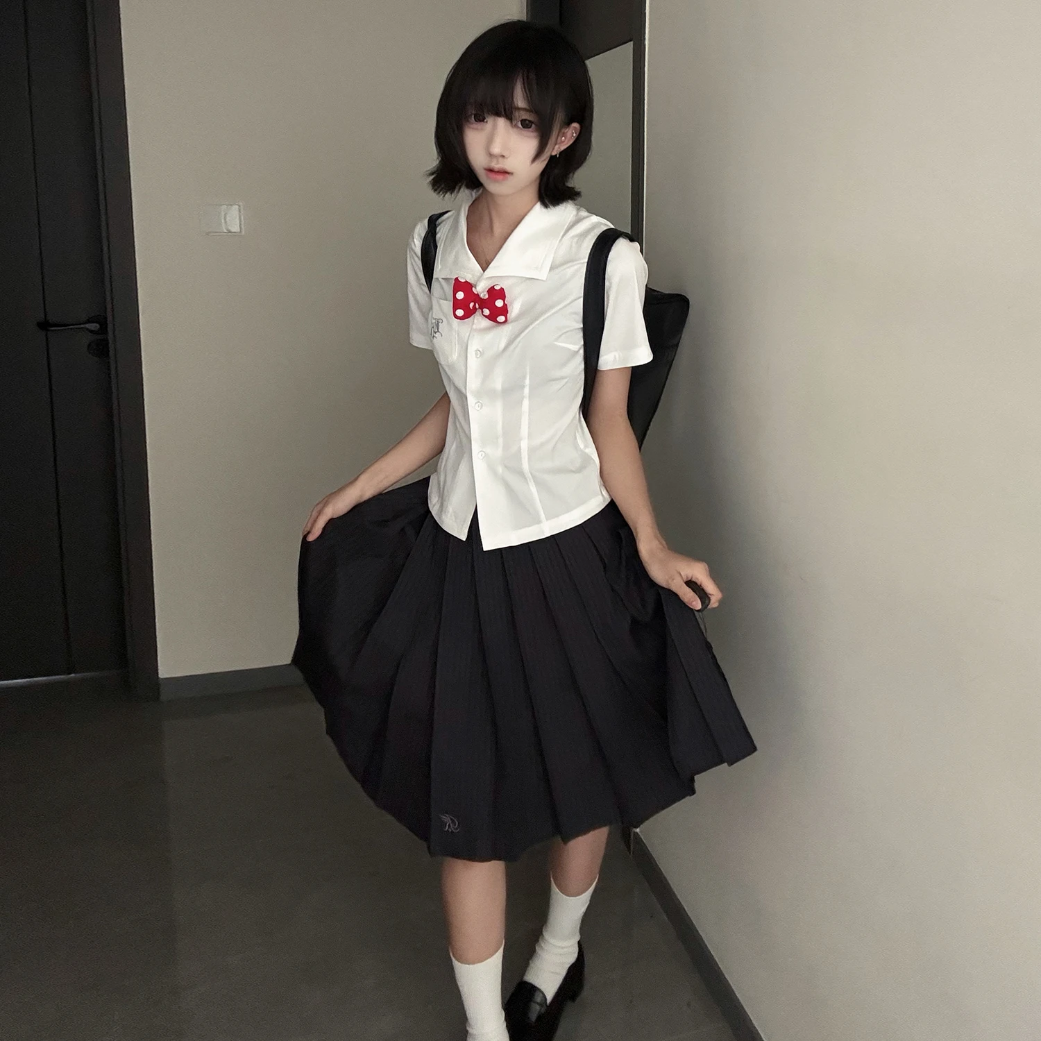 Hua Qian Zhi New Arrival Bamboo Fiber Shirt Waist Cinching Short Sleeve JK Uniform Embroidered Top Women's Fashion Spring 2026
Hua Qian Zhi New Arrival Bamboo Fiber Shirt Waist Cinching Short Sleeve JK Uniform Embroidered Top Women's Fashion Spring 2026