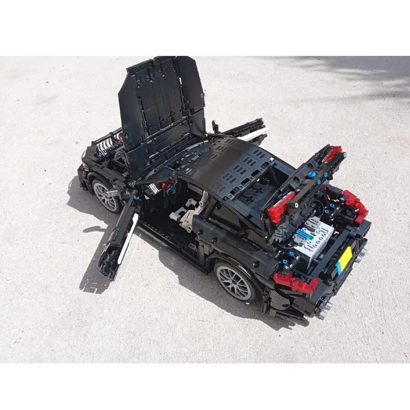 MOC-103353 1:10 RC Super Racing Сборка сращивания блоков MOC Креативные строительные блоки Игрушка Детский подарок на день рождения и Рождество
MOC-103353 1:10 RC Super Racing Сборка сращивания блоков MOC Креативные строительные блоки Игрушка Детский подарок на день рождения и Рождество