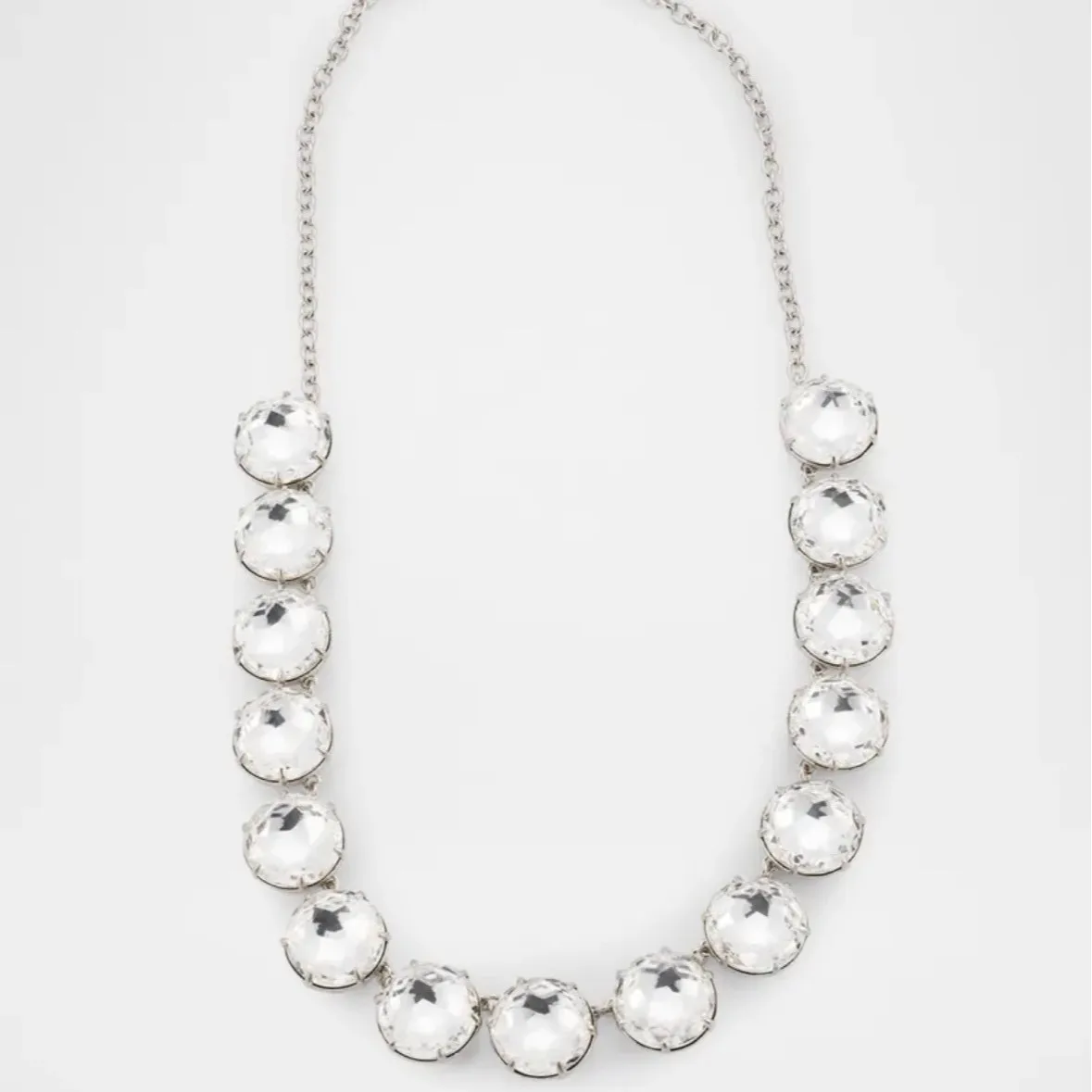 Os Fashion Jewelry New Style Luxury Heavy Geometric Round Colorful Zircon Crystal Glass Inlaid Necklace for Women Banquet Party
Os Fashion Jewelry New Style Luxury Heavy Geometric Round Colorful Zircon Crystal Glass Inlaid Necklace for Women Banquet Party