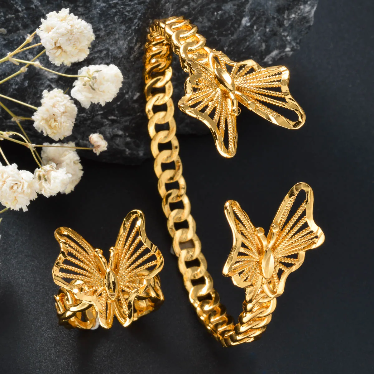 Jewelry Set for Women Gold Plated Copper Sweet Romantic Butterfly Design Bracelet and Ring Luxury Dubai Indian Style Accessories
Jewelry Set for Women Gold Plated Copper Sweet Romantic Butterfly Design Bracelet and Ring Luxury Dubai Indian Style Accessories
