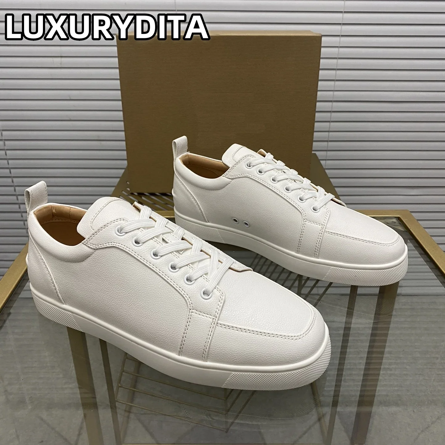 Top Quality Womens Trendy Casual Tennis Shoes Luxury Mens Real Leather Sneakers 35-48 Designr Rivet Red Soled Lovers Shoes M0162
Top Quality Womens Trendy Casual Tennis Shoes Luxury Mens Real Leather Sneakers 35-48 Designr Rivet Red Soled Lovers Shoes M0162