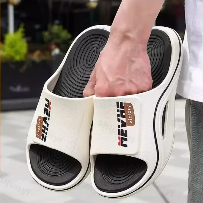 Мужские летние тапочки, уличные пляжные шлепанцы, удобные домашние тапочки на платформе, домашние нескользящие удобные тапочки для ванной комнаты
Мужские летние тапочки, уличные пляжные шлепанцы, удобные домашние тапочки на платформе, домашние нескользящие удобные тапочки для ванной комнаты
